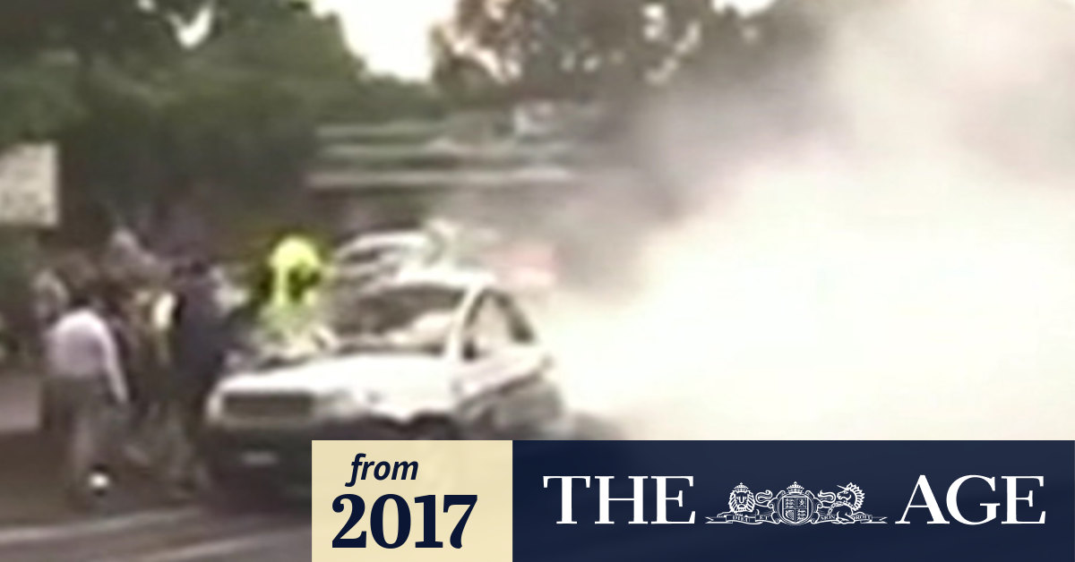 Video Close call after gas bottle explosion